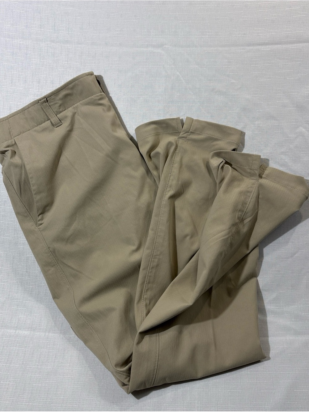 Under Armour Men’s 36/32 Golf Pants Beige